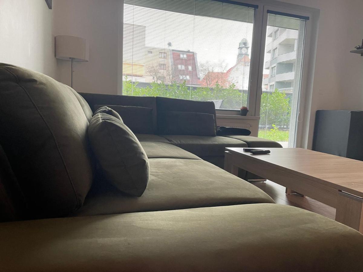 Garden Apartman Radnica - Private Parking Included Kosice Luaran gambar