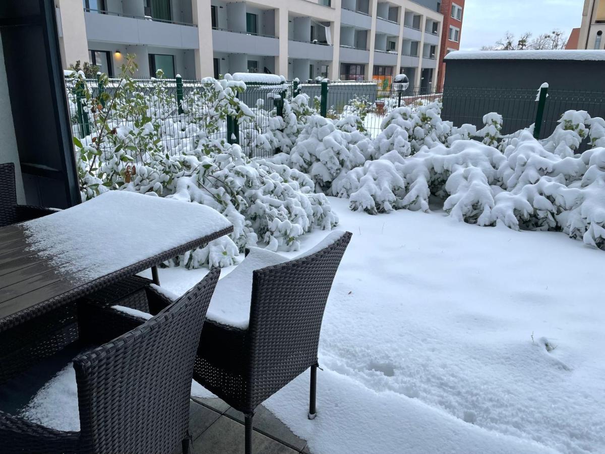 Garden Apartman Radnica - Private Parking Included Kosice Luaran gambar